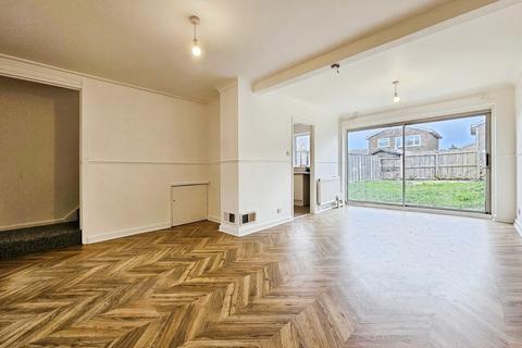 3 bedroom terraced house for sale, Towse Close, Clacton-on-Sea, Essex
