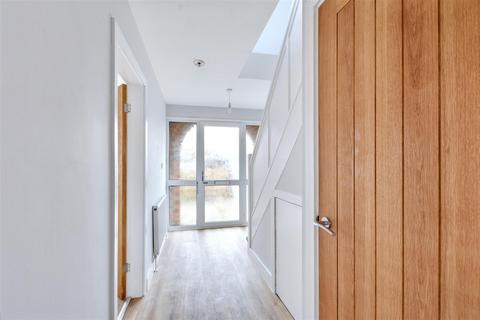 3 bedroom semi-detached house for sale, Crofton Road, Attenborough, Nottingham
