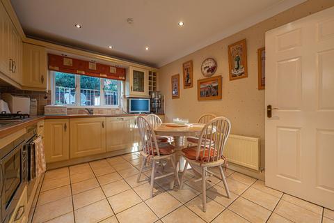 4 bedroom detached house for sale, Springfield Drive, Newport, NP19