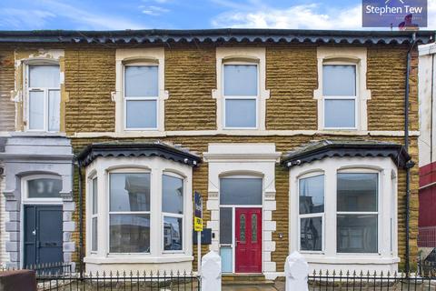 5 bedroom semi-detached house for sale, Wellington Road, Blackpool, FY1