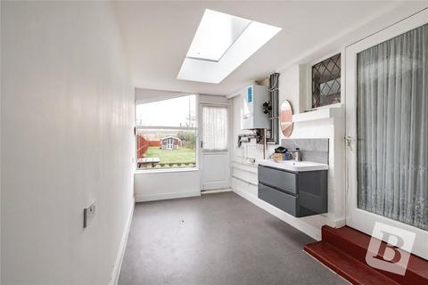 3 bedroom semi-detached house for sale, Upper Brentwood Road, Romford, RM2