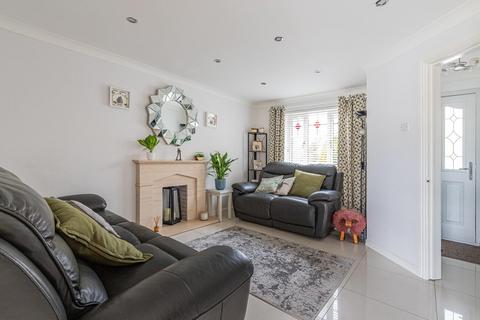 undefined, Heol Ysgubor, Caerphilly CF83