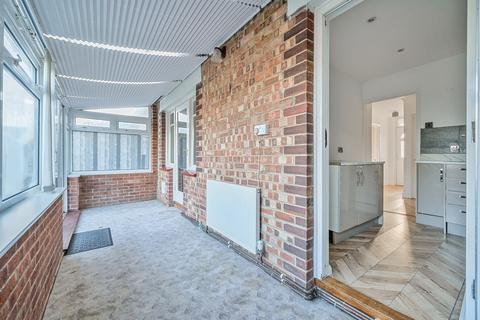 3 bedroom bungalow for sale, Hooks Lane, Hampshire PO9