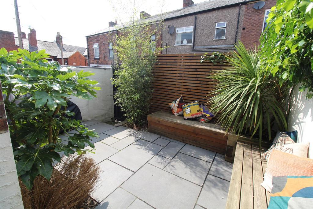 Garden2 JPG