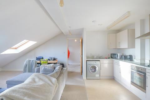 2 bedroom flat for sale, Kenyon Lane, Manchester M40