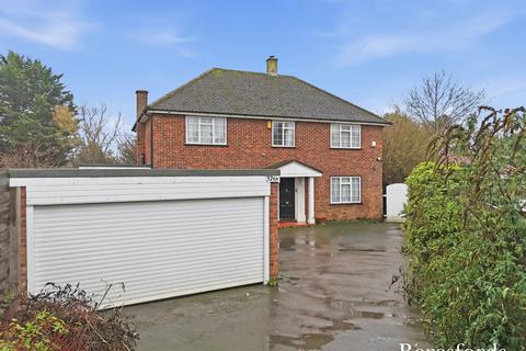 4 bedroom detached house for sale, Coggeshall Road, Braintree, CM7