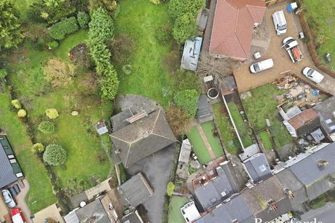 4 bedroom detached house for sale, Coggeshall Road, Braintree, CM7