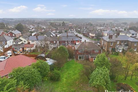 4 bedroom detached house for sale, Coggeshall Road, Braintree, CM7