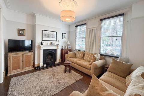 4 bedroom house to rent, Victoria Terrace, Cheltenham GL52 6BN