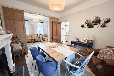 4 bedroom house to rent, Victoria Terrace, Cheltenham GL52 6BN