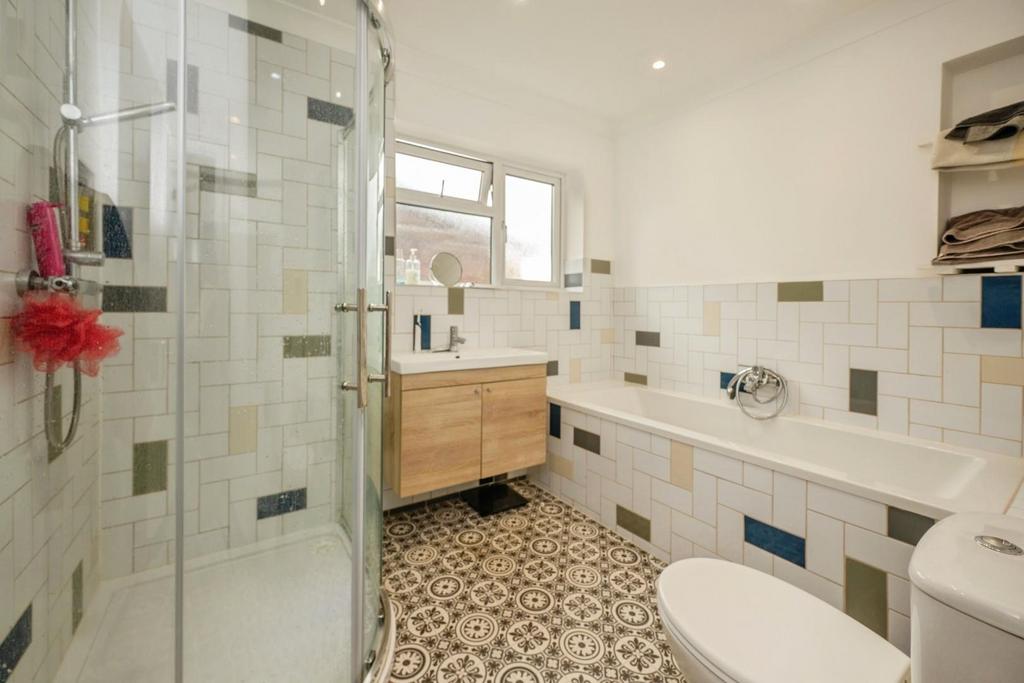 92grendonroad-19.jpg