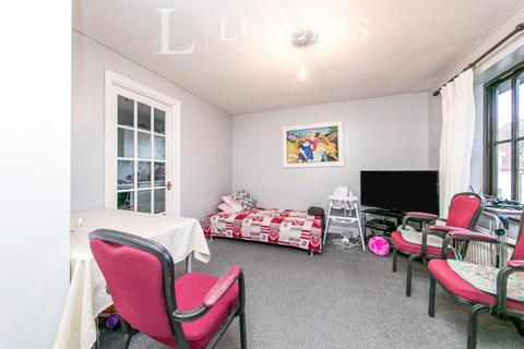 2 bedroom flat to rent, Stable Close, Stanway, Colchester, CO3