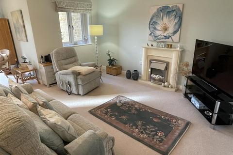 2 bedroom flat for sale, Station Road, Bourton-On-The-Water, Cheltenham