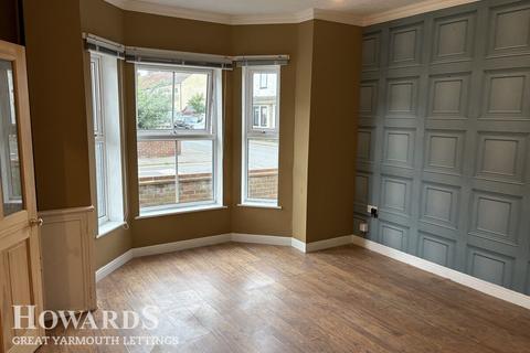 2 bedroom terraced house to rent, Anson Road, GREAT YARMOUTH