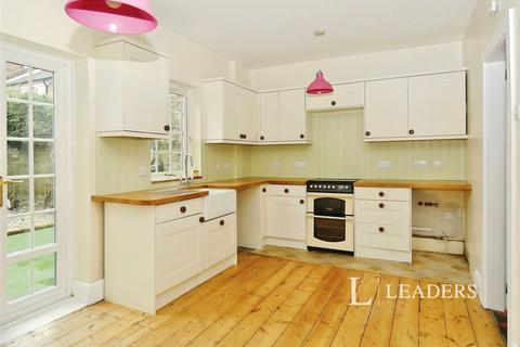 2 bedroom terraced house to rent, Matlock Road, Eastbourne, BN20