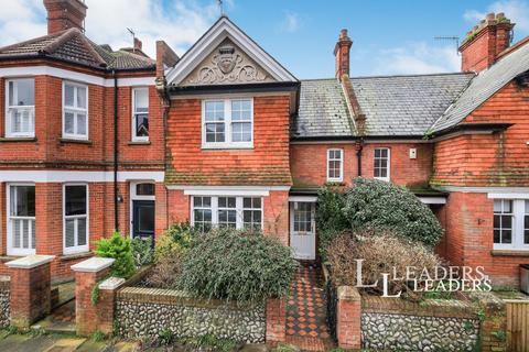 2 bedroom terraced house to rent, Matlock Road, Eastbourne, BN20
