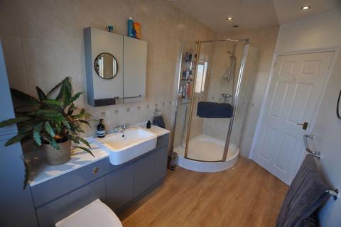 2 bedroom semi-detached house for sale, West Street, Bicester OX26