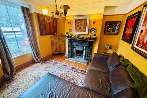 4 bedroom terraced house for sale, Chapel Street, Pontwelly, Llandysul, SA44