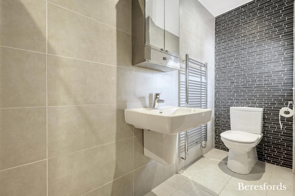 Bedroom Two En Suite