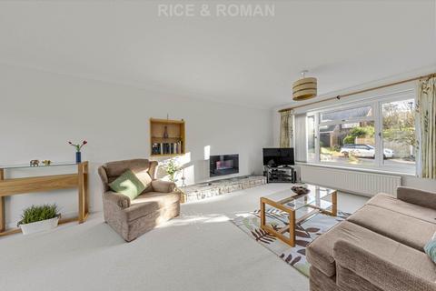 undefined, Llangar Grove, Crowthorne RG45