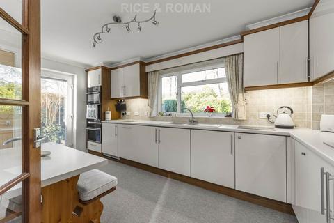 4 bedroom detached house for sale, Llangar Grove, Crowthorne RG45
