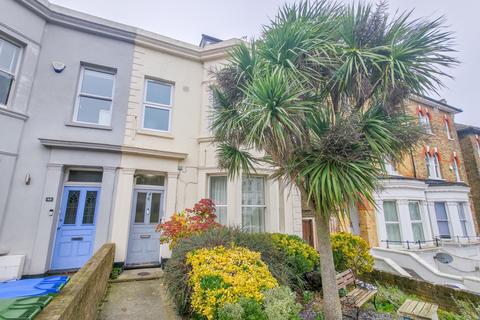 3 bedroom apartment for sale, Eglinton Hill, Shooters Hill, London, SE18