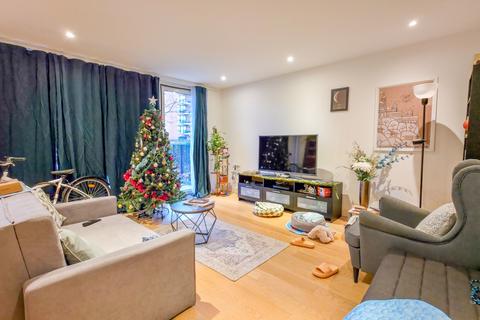 3 bedroom apartment for sale, Imperial Building, 2 Duke Of Wellington Avenue, Royal Arsenal, London, SE18