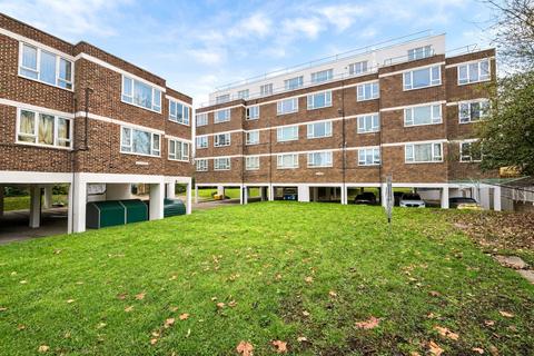 2 bedroom flat for sale, Westcombe Park Road, London SE3
