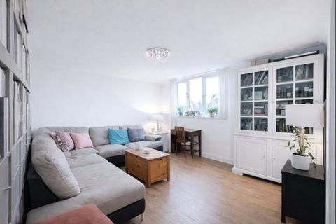 2 bedroom flat for sale, Westcombe Park Road, London SE3
