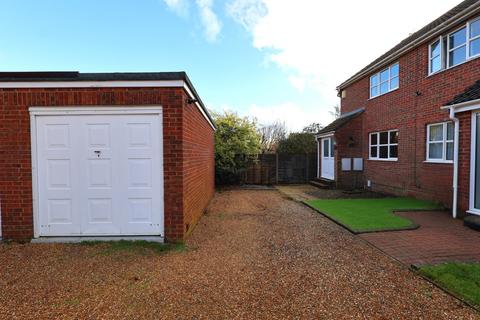 2 bedroom house for sale, WINDMILL CLOSE, CLANFIELD