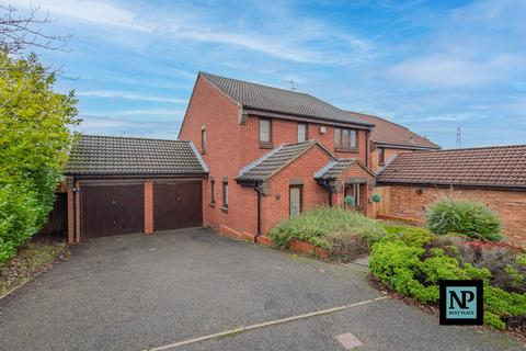 4 bedroom detached house for sale, Shannon, Tamworth, B77