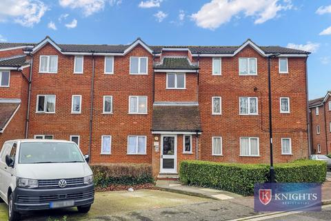 1 bedroom flat for sale, Linnet Close, London, N9