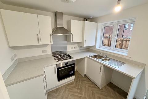 3 bedroom semi-detached house to rent, Peterborough Way, Tyne & Wear SR2