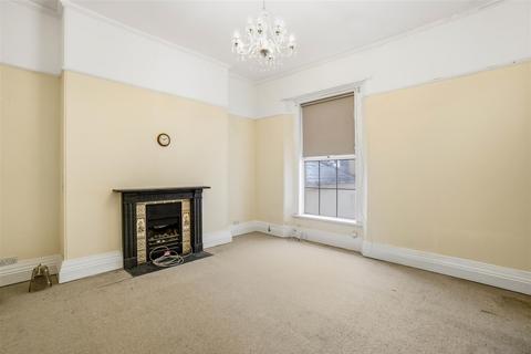 2 bedroom apartment to rent, Leigham Street, Plymouth