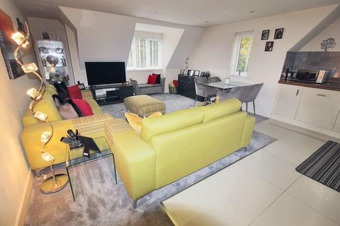 2 bedroom apartment for sale, Pinehurst Road, West Moors