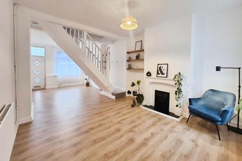 2 bedroom terraced house to rent, Austin Street, Stoke-On-Trent