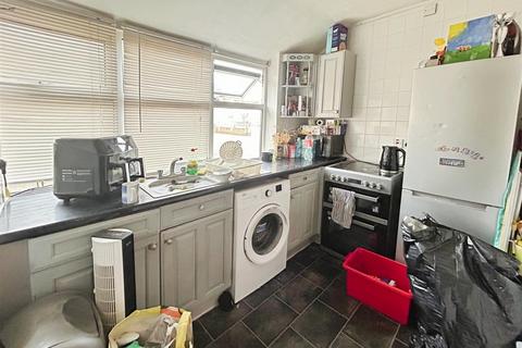 1 bedroom flat to rent, Station Road, Herne Bay