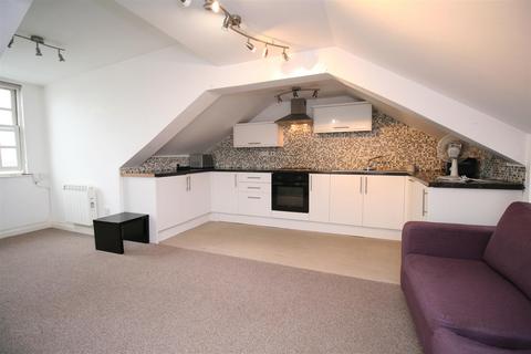 1 bedroom flat to rent, Woodside, Plymouth
