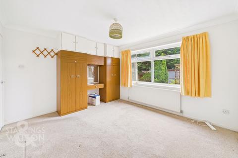 3 bedroom detached bungalow for sale, Church Close, Hepworth, Diss