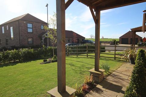 3 bedroom semi-detached house for sale, Corner Farm Close, Middle Rasen, Market Rasen LN8