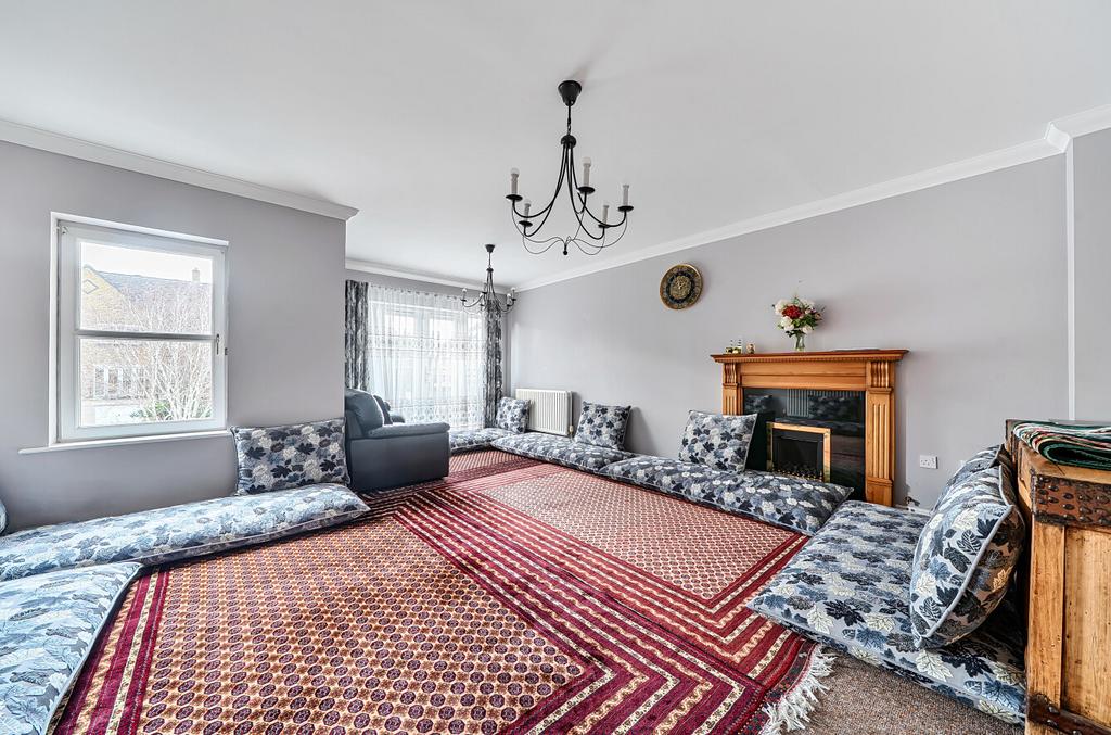 House in Southampton - View 2