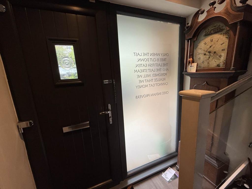 Front door / entranc
