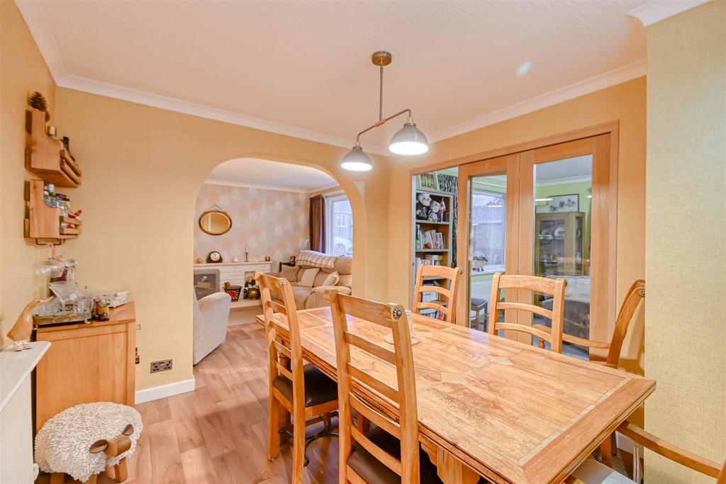 2 Grasmere Drive-18.jpg