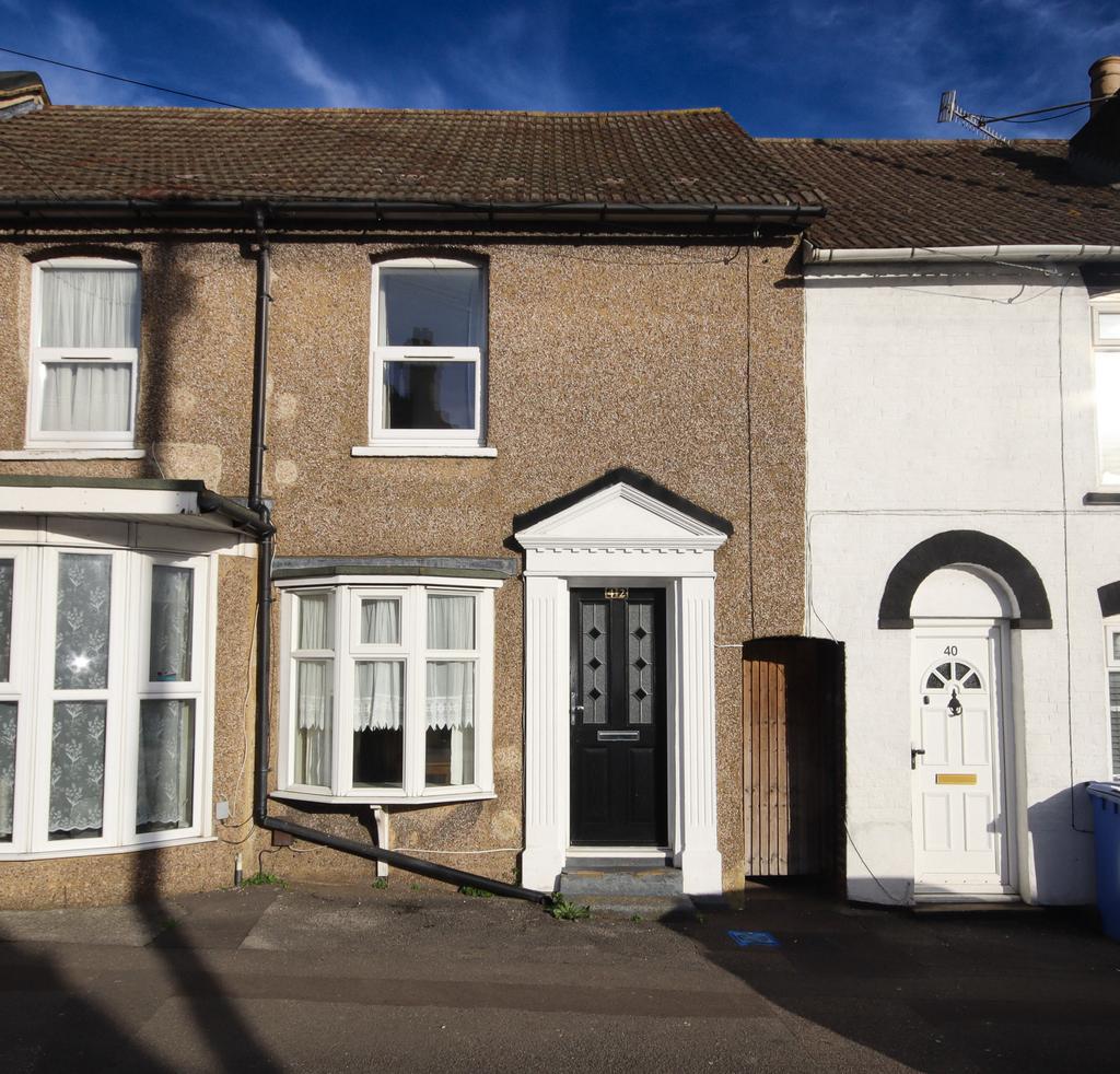 Extended 2-Bed Terraced House with Private Garden