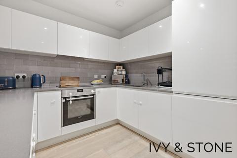 2 bedroom apartment for sale, 2 Regalia Close, London, Greater London, E16