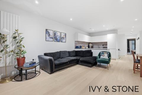 2 bedroom apartment for sale, 2 Regalia Close, London, Greater London, E16