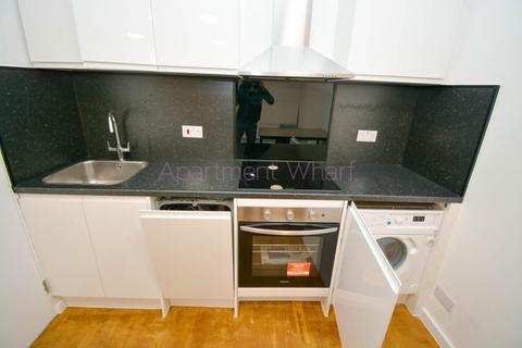 1 bedroom flat to rent, Studio A  Edwin Street    (Canning town), London, E16