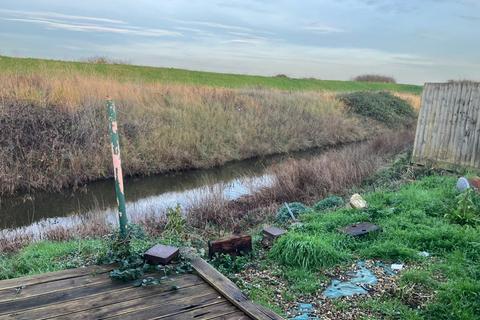 2 bedroom bungalow for sale, Colne Way, Point Clear Bay, Clacton-on-Sea