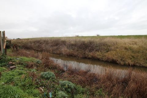 2 bedroom bungalow for sale, Colne Way, Point Clear Bay, Clacton-on-Sea