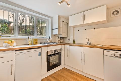 3 bedroom apartment to rent, Prince of Wales Road, London, NW5